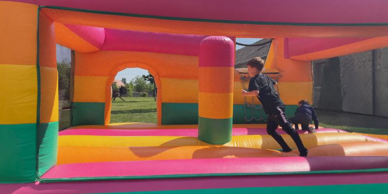 Légvár bérlés Móron és környékén